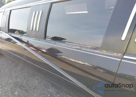 2004 Cadillac Deville Standard from USA, damaged, VIN 1GEEH90YX4U550031